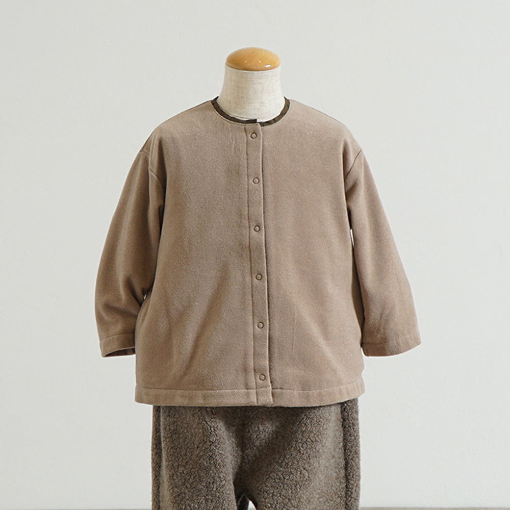 秋冬　コーディネート　トップス